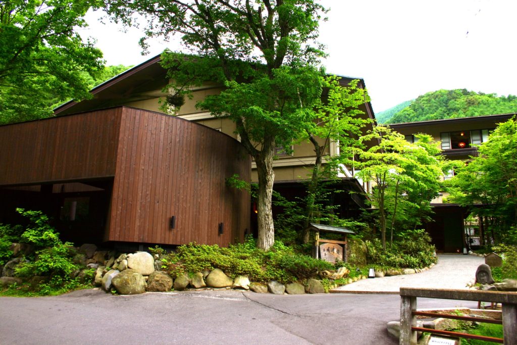 株式会社明神館