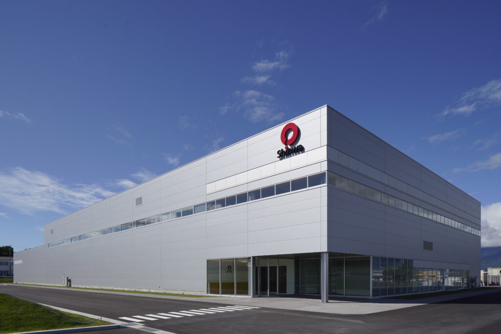 伸和コントロールズ株式会社高遠工場